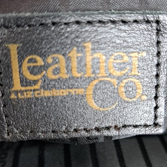 Liz Claiborne Leather Co Black Snap Crossbody Clutch Satchel Shape - Picture 9 of 16